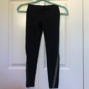 8/10 Athleta girl black leggings